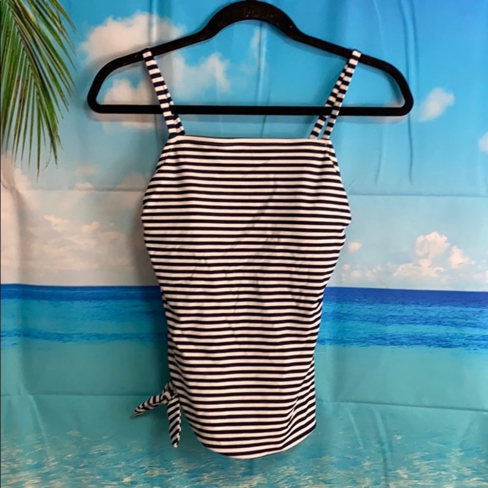Kona Sol Swim Top Size Small #BB016